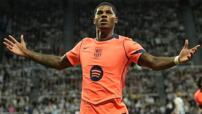 Rashford đã tìm lại được bản năng săn bàn trong màu áo Barca