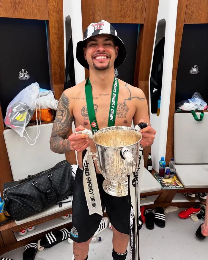 Bruno Guimaraes đã góp công đem về chức vô địch Cúp Liên đoàn Anh cho Newcastle.