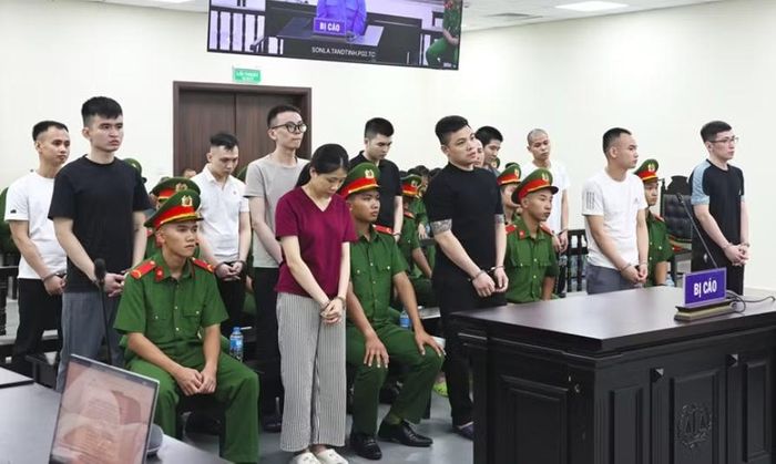 Các bị cáo tại phiên tòa.