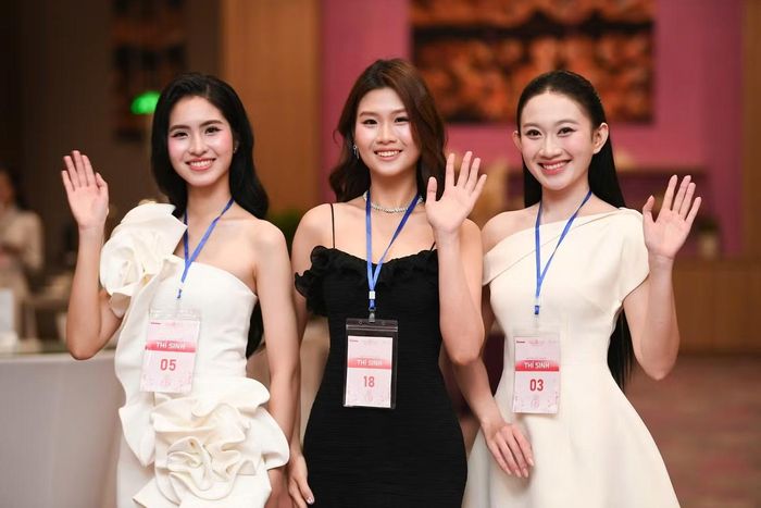 Phương Nghi có sự chuẩn bị kĩ và phong thái cũng khác nhiều thí sinh.