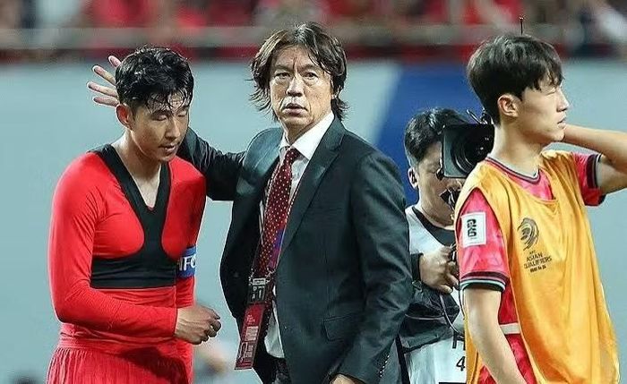 HLV Hong Myung-bo bị coi là tội đồ lớn nhất khiến Hàn Quốc thất bại ở World Cup 2026