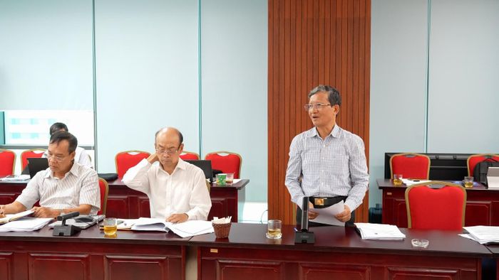 Ông Đặng Đình Luyến, nguyên Phó Chủ nhiệm Ủy ban Pháp luật của Quốc hội góp ý về dự thảo Luật Dầu khí (sửa đổi). (Ảnh: Trần Trung).
