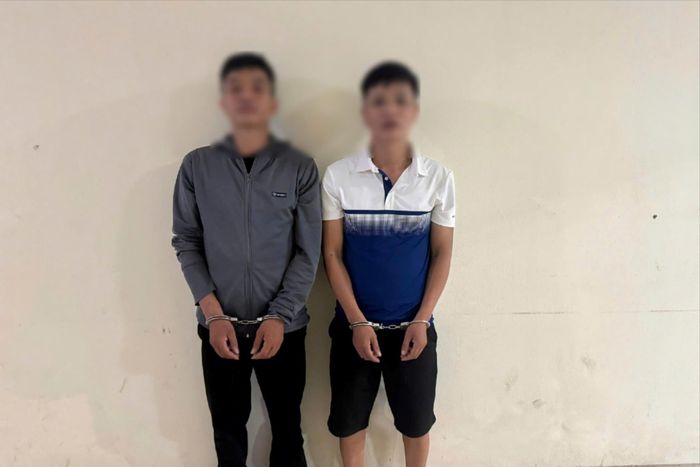 Đối tượng Quảng và Tâm tại cơ quan Công an. (Ảnh: CAHY).