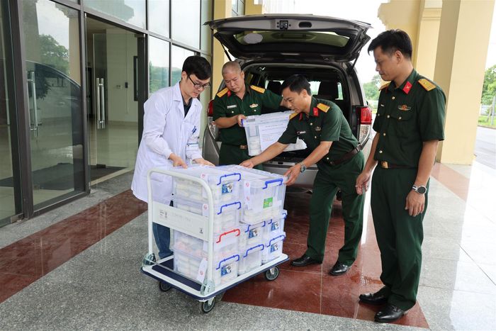 164 mẫu HCLS đã được tỉnh Thái Nguyên bàn giao cho Viện Pháp y Quốc gia.
