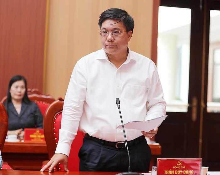 Chủ tịch UBND tỉnh Trần Duy Đông phát biểu làm rõ một số nhiệm vụ điều hành tài chính - ngân sách Nhà nước năm 2026.