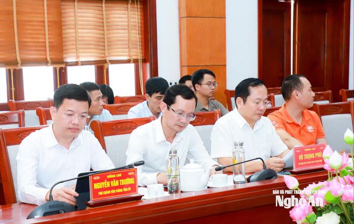 Các đại biểu dự phiên họp. Ảnh: Thành Duy