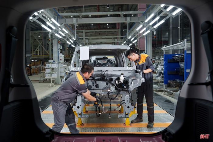 Công nghiệp, cảng biển và dịch vụ logistics là động lực phát triển của Khu kinh tế Vũng Áng.