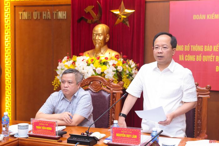 Đồng chí Nguyễn Duy Lâm - Ủy viên Trung ương Đảng, Bí thư Tỉnh ủy, Trưởng đoàn ĐBQH tỉnh Hà Tĩnh phát biểu tại hội nghị.