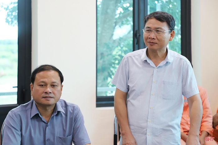  Ông Trần Đức Thịnh - Chi cục trưởng Chi cục Thủy lợi, Chánh Văn phòng thường trực Chỉ huy phòng, chống thiên tai tỉnh Hà Tĩnh: "Nhà máy Thủy điện Hố Hô cần tiếp tục phối hợp chặt chẽ với các xã vùng hạ du để hoàn thiện phương án PCTT&amp;TKCN và triển khai đồng bộ, hiệu quả các giải pháp vận hành hồ chứa trong mùa mưa lũ; tổ chức các phương án sơ tán dân ngập lụt nhằm giảm thiểu tối đa rủi ro khi thiên tai xảy ra". 