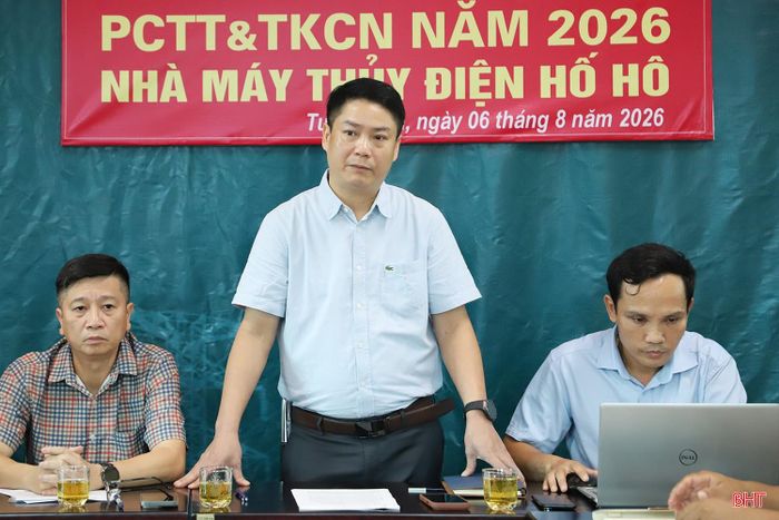  Ông Vũ Mạnh Hùng - Giám đốc Công ty CP Thủy điện Hồ Bốn kiêm Giám đốc Nhà máy Thủy điện Hố Hô: "Ngay từ đầu năm, Nhà máy Thủy điện Hố Hô đã phối hợp xây dựng phương án, kế hoạch PCTT&amp;TKCN để chủ động ứng phó khi sự cố xảy ra. Ngoài ra, nhà máy vừa hoàn thành công tác đại tu hệ thống cửa van cung, góp phần nâng cao năng lực vận hành trong mùa mưa lũ". 