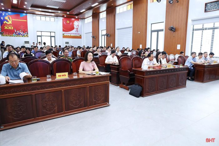 Đại biểu tham dự lễ tổng kết, trao giải.
