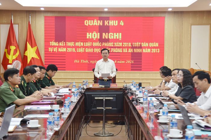 Đồng chí Trần Báu Hà - Ủy viên Ban Thường vụ Tỉnh ủy, Phó Chủ tịch Thường trực UBND tỉnh chủ trì điểm cầu Hà Tĩnh.