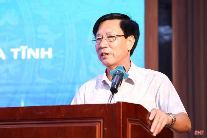 Ông Bùi Duy Cường, Chủ tịch Liên minh HTX Hà Tĩnh phát biểu tại hội nghị.