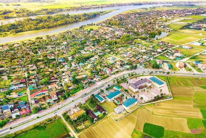 Một góc làng khoa bảng Đông Thái (xã Đức Thọ) bên dòng sông La ngày nay.