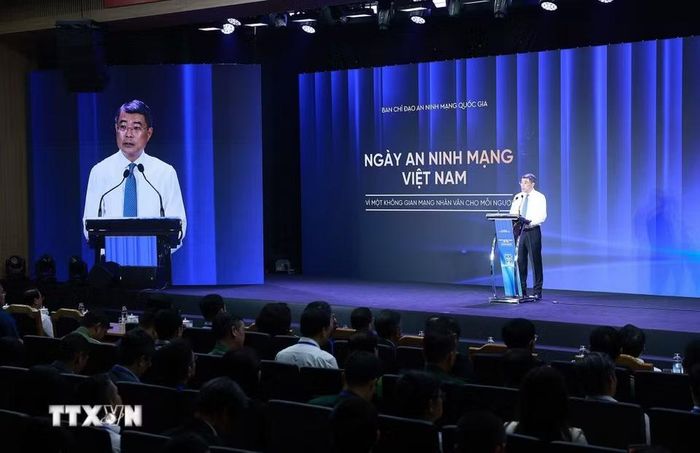 Thủ tướng Lê Minh Hưng, Trưởng ban Chỉ đạo An ninh mạng quốc gia phát động hưởng ứng ngày An ninh mạng Việt Nam với thông điệp “Vì một không gian mạng nhân văn cho mỗi người". (Ảnh: Dương Giang/TTXVN)