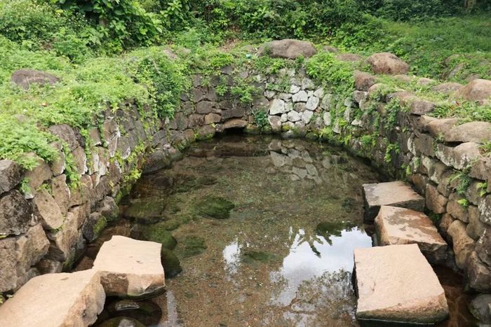 Di tích Giếng Ông thuộc hệ thống Giếng cổ Gio An. (Ảnh: Tường Vi/TTXVN)