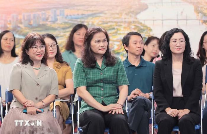 Bà Nguyễn Thị Sự, Phó Tổng Giám đốc, Chủ tịch Liên chi hội Nhà báo Thông tấn xã Việt Nam tham dự tọa đàm. (Ảnh: Phan Phương/TTXVN)