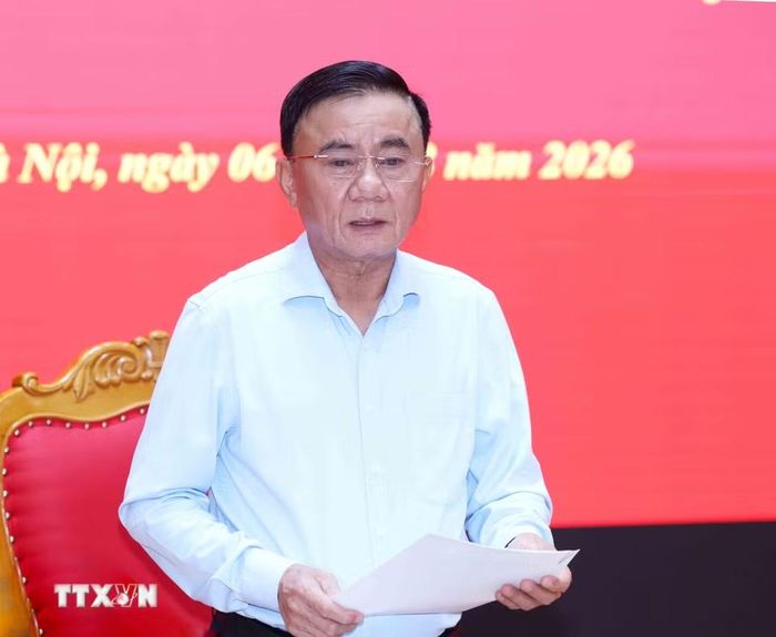 Đồng chí Trần Cẩm Tú, Ủy viên Bộ Chính trị, Thường trực Ban Bí thư, Bí thư Đảng ủy các cơ quan Đảng Trung ương phát biểu kết luận hội nghị. (Ảnh: Phương Hoa/TTXVN)
