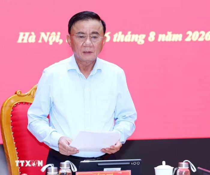 Đồng chí Trần Cẩm Tú, Ủy viên Bộ Chính trị, Thường trực Ban Bí thư, Bí thư Đảng ủy các cơ quan Đảng Trung ương phát biểu kết luận hội nghị. (Ảnh: Phương Hoa/TTXVN)