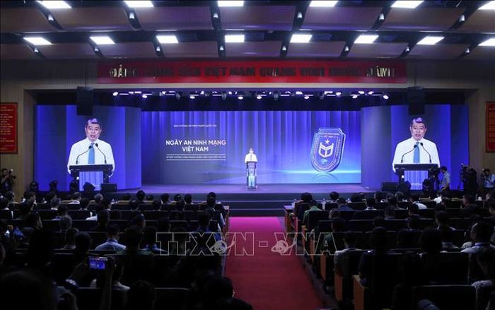 Thủ tướng Lê Minh Hưng phát biểu. Ảnh: Phạm Kiên/TTXVN