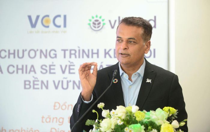 Ông Binu Jacob, Tổng Giám đốc Nestlé Việt Nam, Đồng Chủ tịch VBCSD, cho rằng, tăng trưởng nhanh và phát triển bền vững không còn là hai mục tiêu tách rời mà phải song hành.