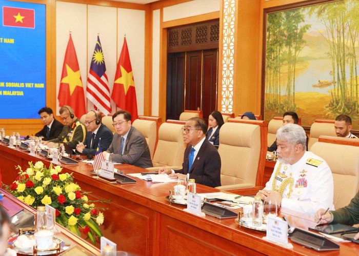 Ngài Dato’ Seri Mohamed Khaled Bin Nordin, Bộ trưởng Quốc phòng Malaysia phát biểu tại hội đàm. Ảnh: Trọng Đức/TTXVN