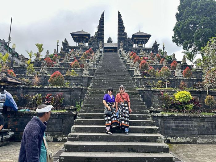 Đền Thánh Mẫu Besakih – địa điểm tâm linh quan trọng hàng đầu tại Bali.