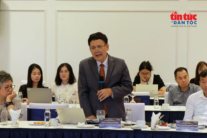 PGS.TS Trần Kim Chung cho rằng vấn đề số hóa dữ liệu phải được đặt lên hàng đầu.
