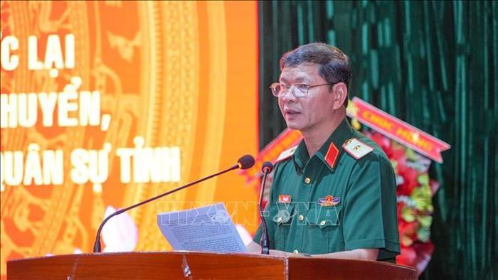 Thiếu tướng Lê Ngọc Hải, Phó Tham mưu trưởng Quân khu 7, phát biểu chỉ đạo.