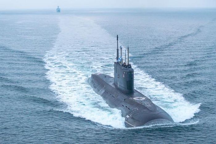Tàu ngầm lớp Kilo cải tiến Krasnodar của Hải quân Nga. Ảnh: ESD