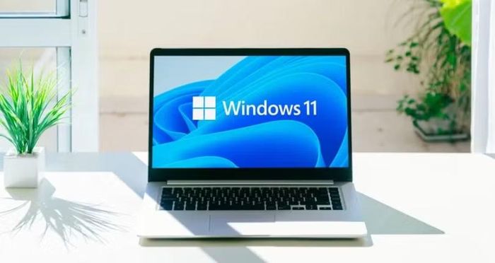 Vì sao bạn không nên trì hoãn cập nhật Windows? Ảnh: Reuters.