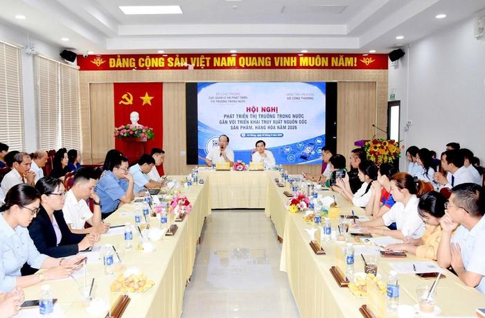 Quang cảnh hội nghị.