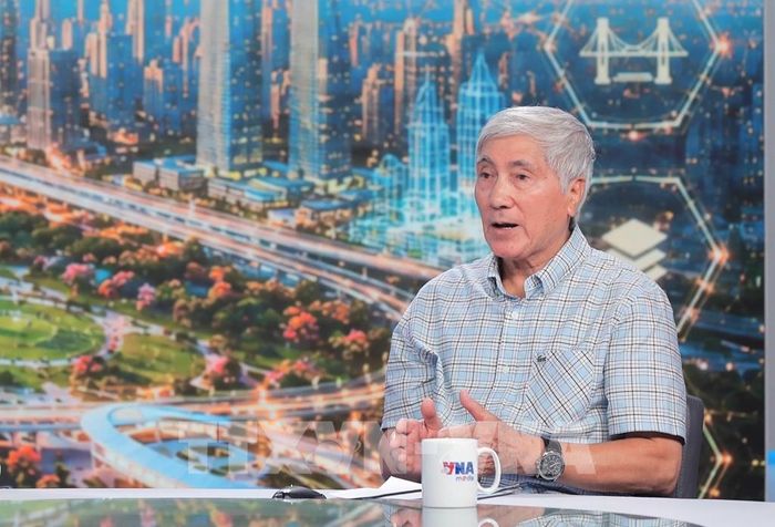 Theo KTS Phạm Thanh Tùng - Chánh Văn phòng Hội Kiến trúc sư Việt Nam: sông Hồng là trục cảnh quan, không gian văn hóa và động lực phát triển mới của Thủ đô, cần quy hoạch đột phá, đa chức năng, tôn trọng tự nhiên và lấy người dân làm trung tâm. Ảnh: Phan Phương – TTXVN 