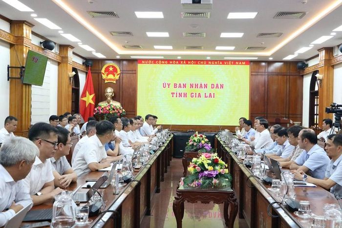 Buổi làm việc giữa EVN và UBND tỉnh Gia Lai về triển khai Điều chỉnh Quy hoạch điện VIII. Ảnh: Trà My/Bnews.vn/Vnanet.vn