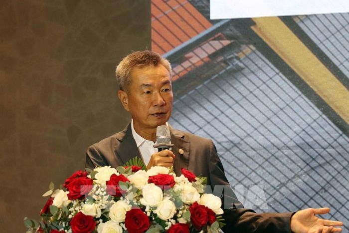 Ông Richard Lee, Chủ tịch kiêm Tổng Giám đốc châu Á - Thái Bình Dương của LAPP, phát biểu tại buổi lễ. Ảnh: Tiến Lực - TTXVN