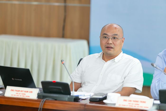 Ông Phạm Huy Nam Sơn- Phó Cục trưởng Cục Hóa chất phát biểu tại hội nghị. Ảnh: Bộ Công Thương