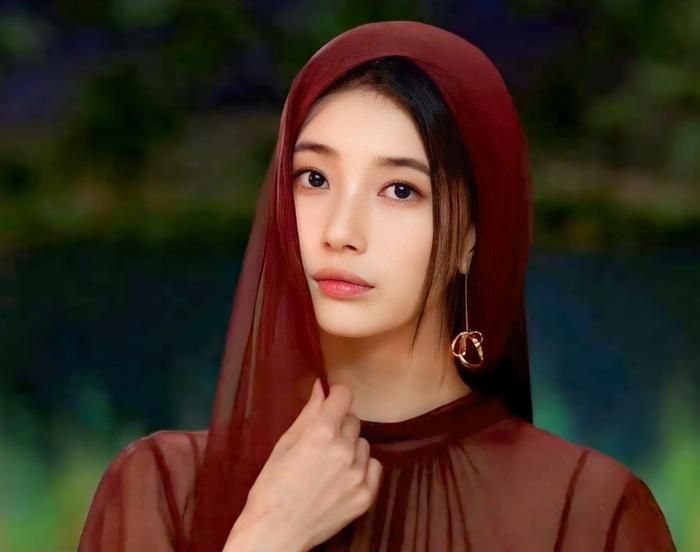 Suzy.