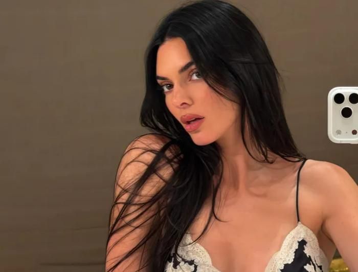 Kendall Jenner sinh năm 1995, là người mẫu thời trang và nhân vật truyền hình người Mỹ. Ảnh: IGNV