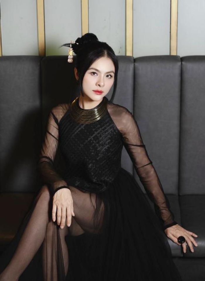 Diễn viên Vân Trang.
