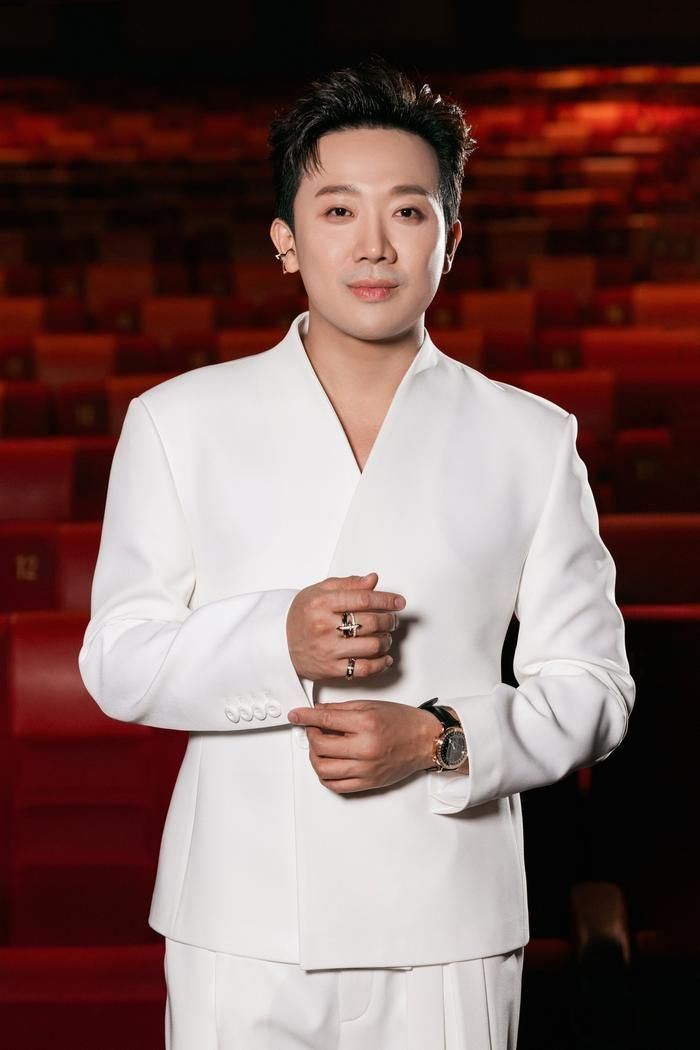Giai đoạn đầu vào showbiz, Trấn Thành từng ghi dấu với những vai diễn trên sân khấu hài kịch.