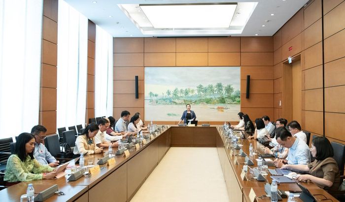 Phiên thảo luận tổ chiều 6/8 của tổ 11 (đoàn TP Hải Phòng và Quảng Ngãi) 