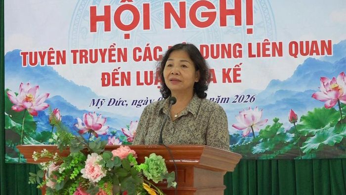 Bà Hồ Xuân Hương, Chủ tịch Hội Bảo trợ tư pháp cho người nghèo thành phố Hà Nội, nhấn mạnh vai trò của pháp luật về đất đai và thừa kế trong việc bảo vệ quyền, lợi ích hợp pháp của người dân