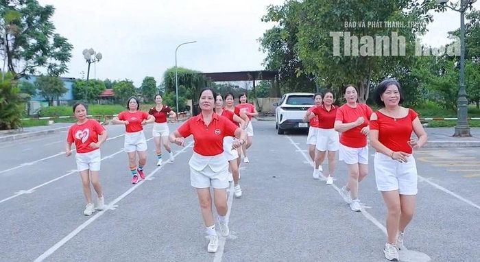 Phong trào khiêu vũ, dân vũ ngày càng phát triển rộng khắp, thu hút đông đảo người dân tham gia luyện tập.