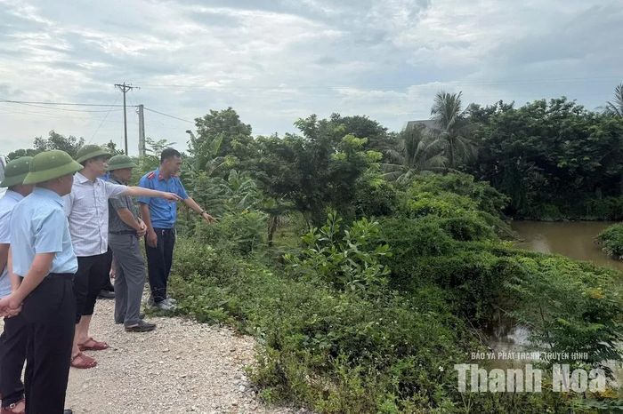 Đoàn công tác kiểm tra phương án đảm bảo an toàn cống Mã Lai tại xã Nông Cống.