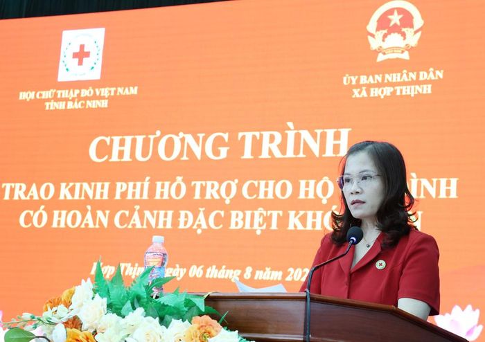 Đồng chí Lê Thị Duyên phát biểu tại chương trình.