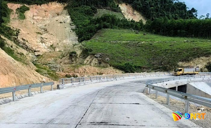 Vị trí bị sạt lở, cuốn trôi cống hộp trên quốc lộ 40B (địa phận xã Trà Tân) vào mùa mưa bão năm 2025 đã được khắc phục kiên cố. Ảnh: P.V