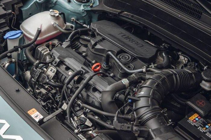 Tùy chọn động cơ Turbo mang lại khả năng tăng tốc ấn tượng.
