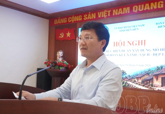 Phó Bí thư Tỉnh ủy, Chủ tịch Ủy ban MTTQ Việt Nam tỉnh Mùa A Vảng phát biểu tại hội nghị. 