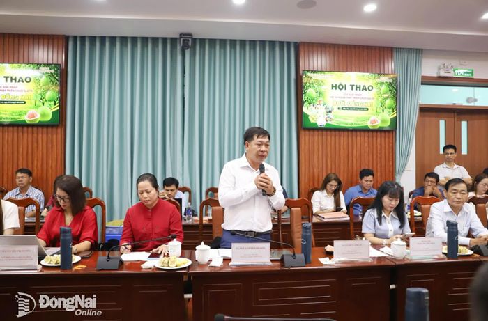 Lãnh đạo Viện Cây ăn quả miền Nam phát biểu ý kiến tại hội thảo. Ảnh: B.Nguyên
