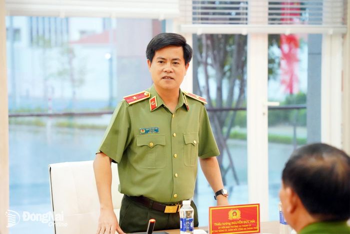 Thiếu tướng Nguyễn Đức Hải, Ủy viên Ban Thường vụ Thành ủy, Bí thư Đảng ủy, Giám đốc Công an thành phố Đồng Nai phát biểu tại buổi lễ. Ảnh: Lê Duy